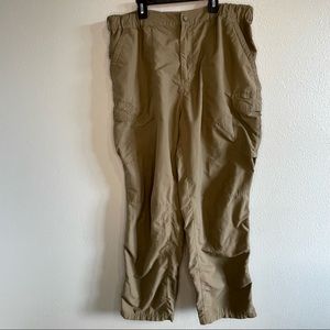 REI Nylon Cargo Pants Size XL/32 Length Khaki Travel Hike Fish UPF 50+